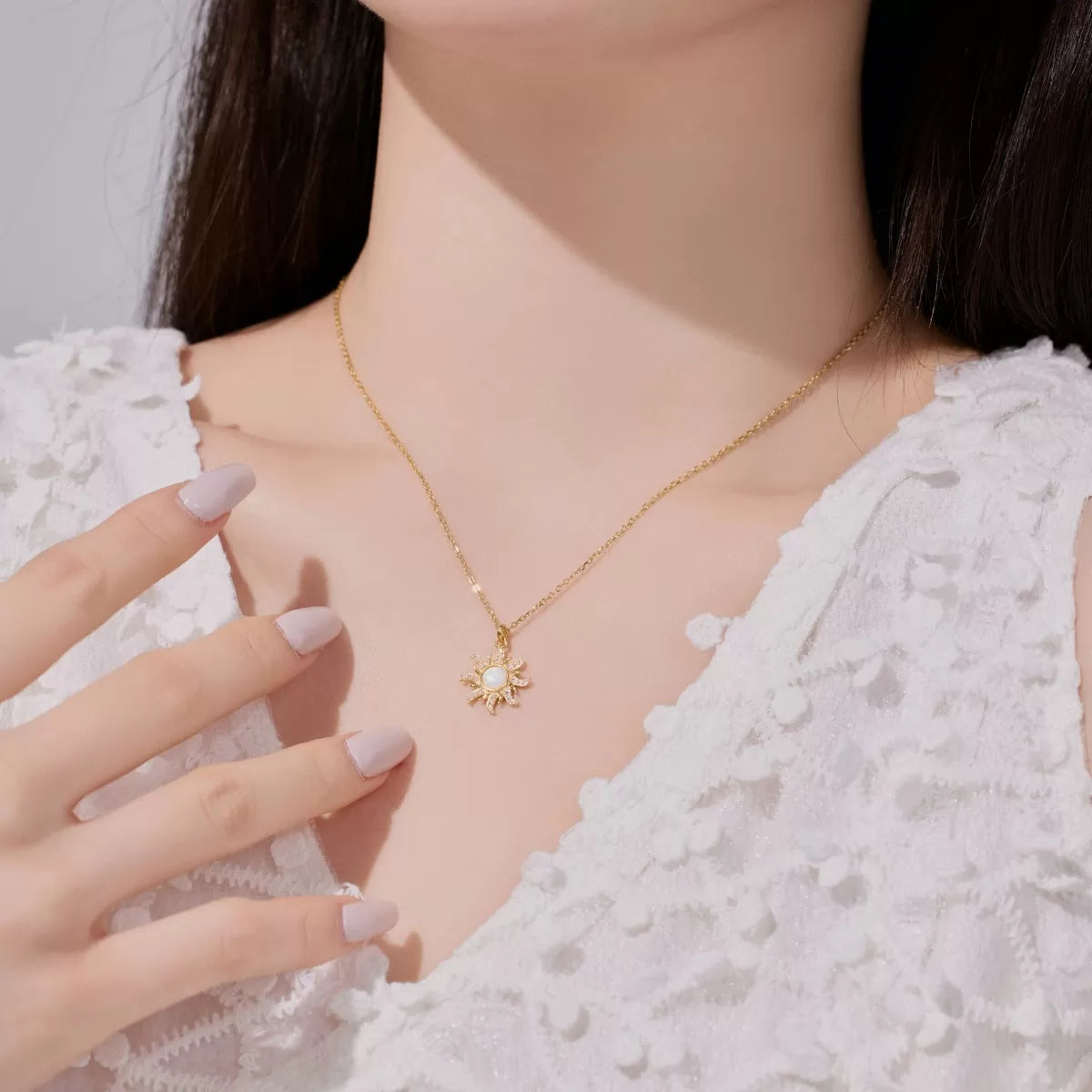 Gold Dainty Moonstone Necklace