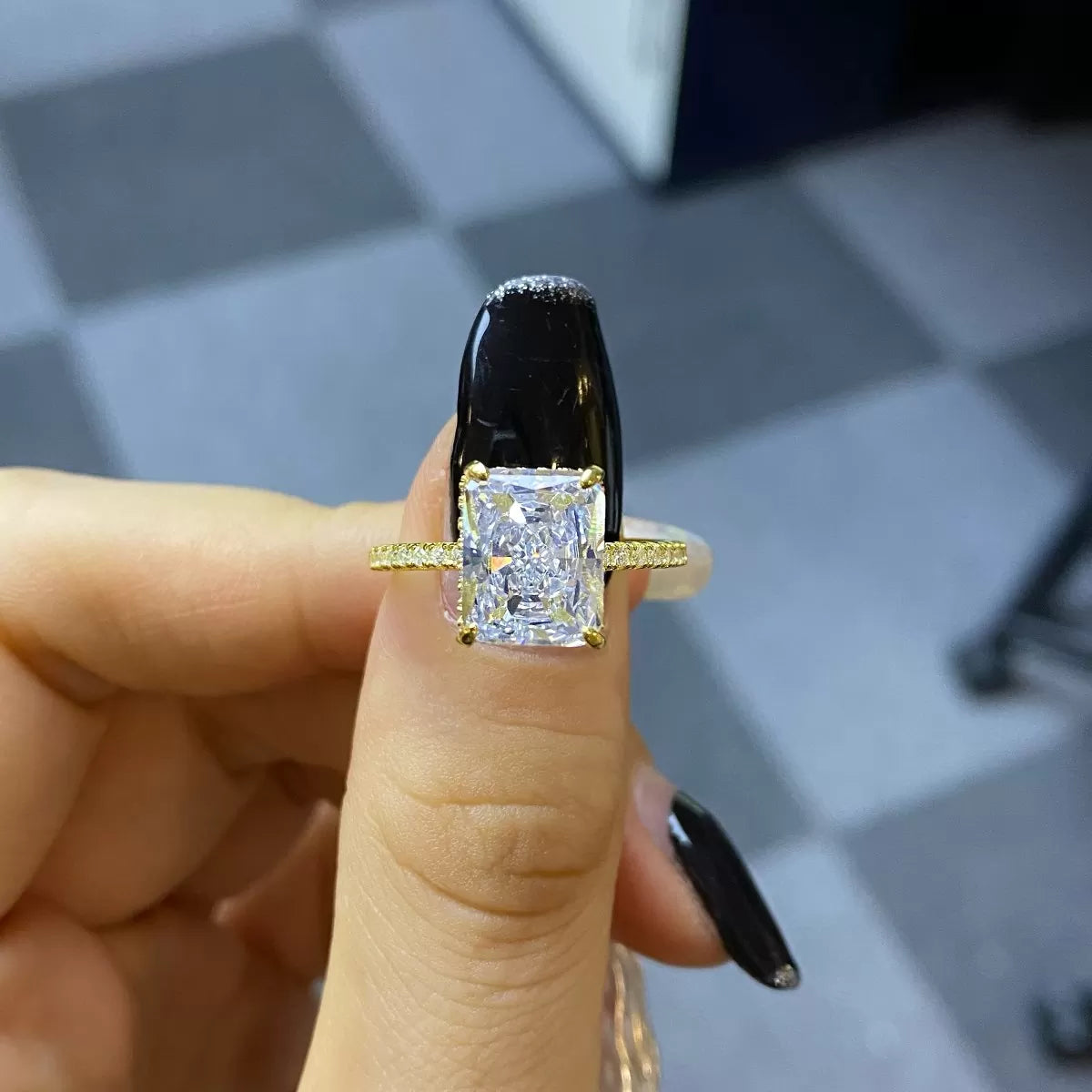 Luxe Radiance Yellow Gold Ring