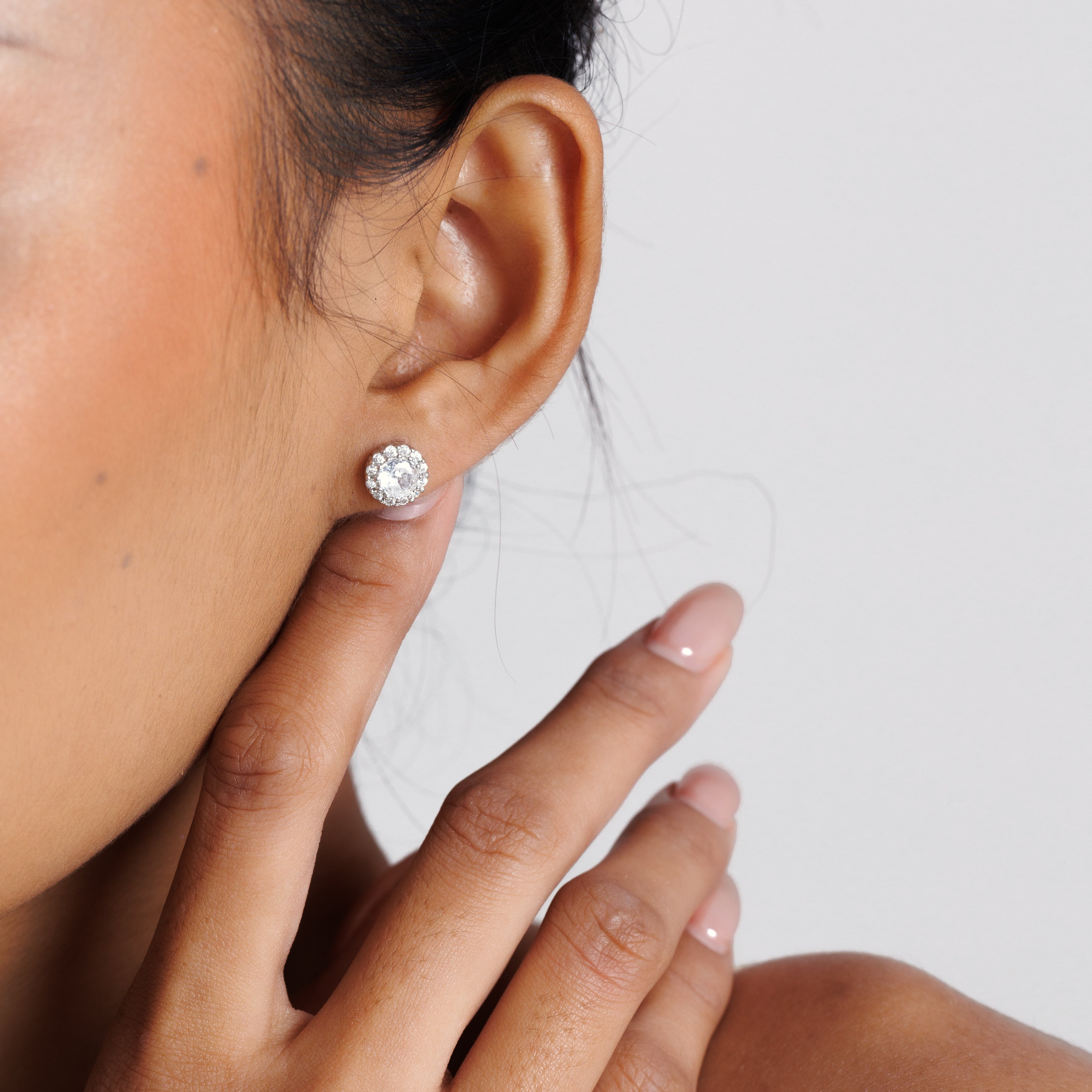 Round Diamond Necklace & Earring Set